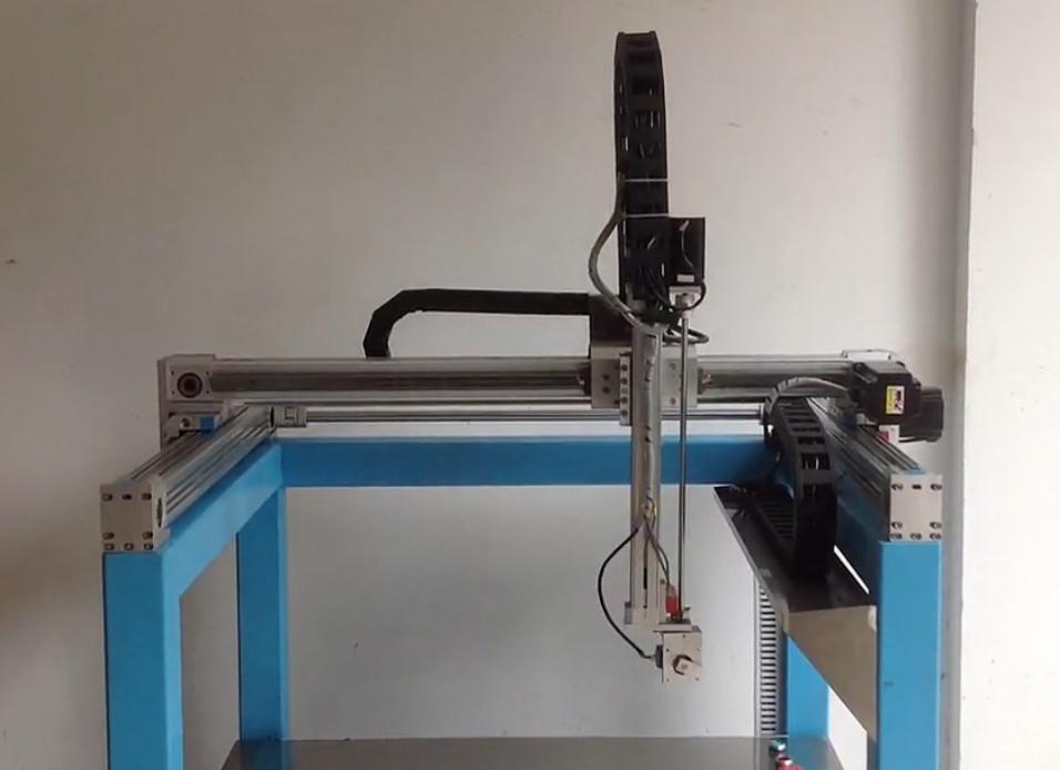 多轴 滑台机械手设备